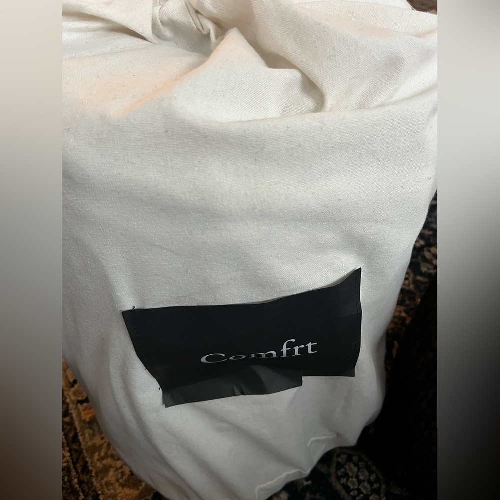 Comfrt Cuddle Cloud Weighted Blanket in Soft Gray - Picture 11 of 11